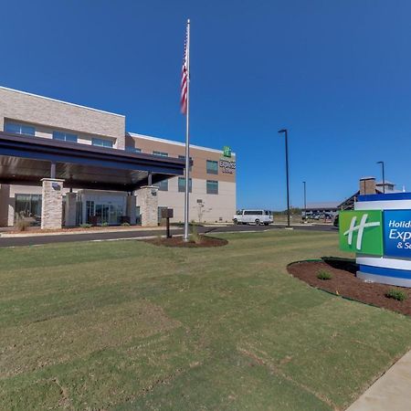 Holiday Inn Express & Suites - Union City By Ihg Esterno foto