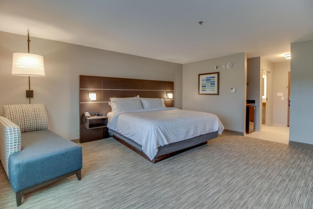 Holiday Inn Express & Suites - Union City By Ihg Esterno foto