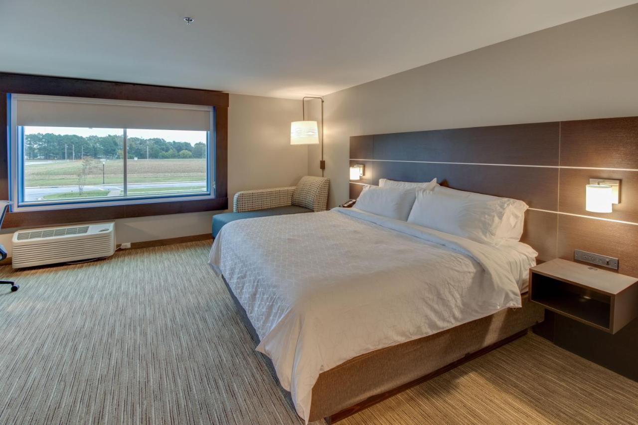 Holiday Inn Express & Suites - Union City By Ihg Esterno foto