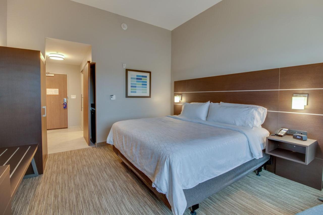 Holiday Inn Express & Suites - Union City By Ihg Esterno foto
