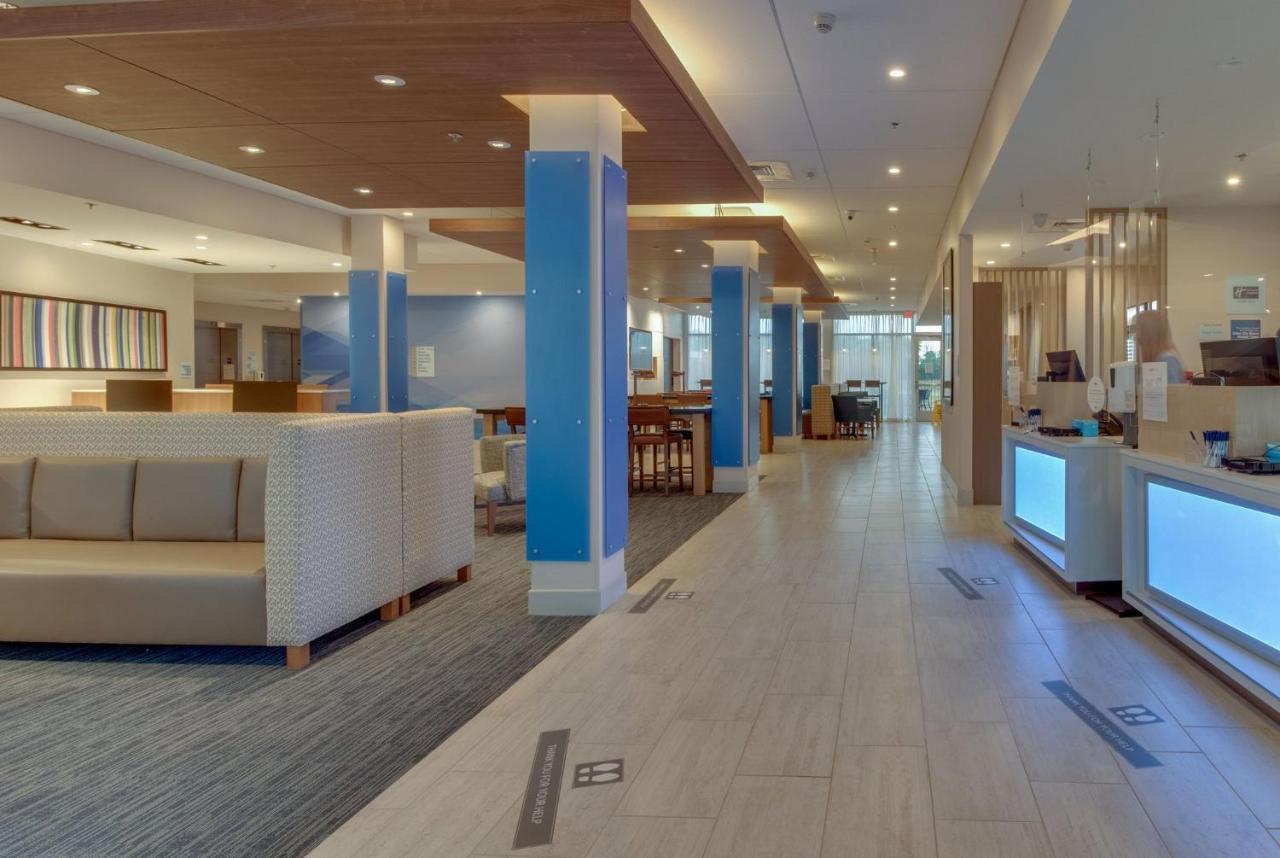 Holiday Inn Express & Suites - Union City By Ihg Esterno foto