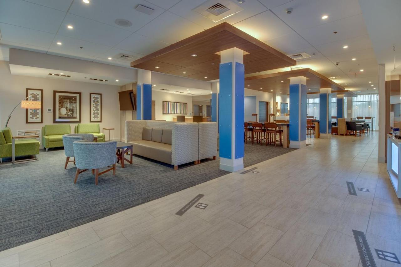 Holiday Inn Express & Suites - Union City By Ihg Esterno foto